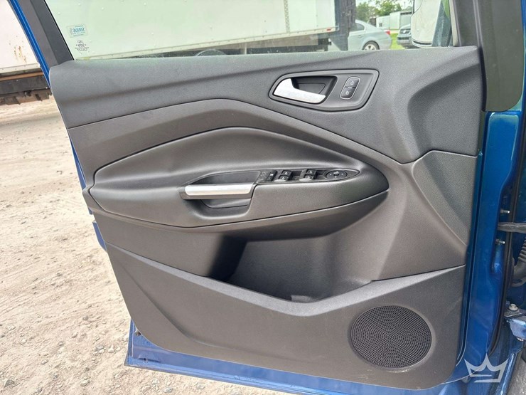 2017-ford-escape-image-11