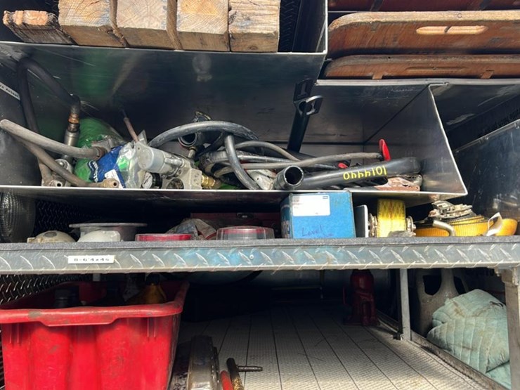 #153-•-1995-international-4700lp-heavy-duty-service-truck-image-43