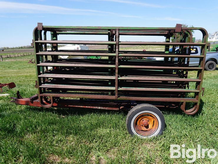 10'-cattle-panels-on-trailer-image-8