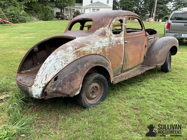 1939-plymouth-2-door-coupe-image-5