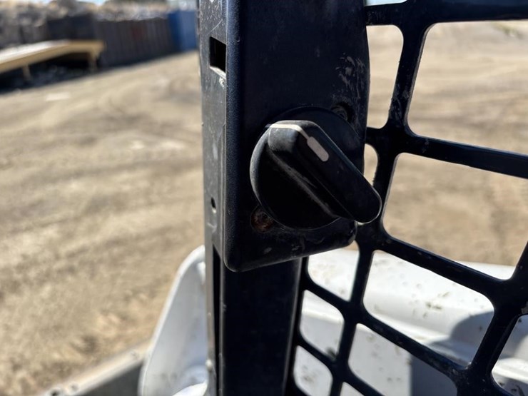 2019-bobcat-t770-image-27