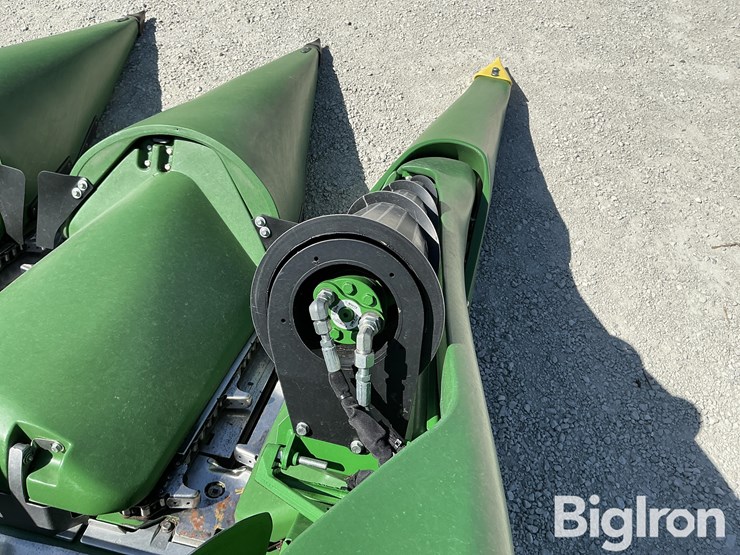 2022-john-deere-c12r-image-20