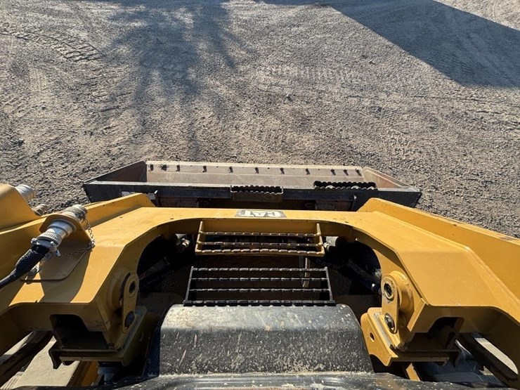 caterpillar-299d2-image-22