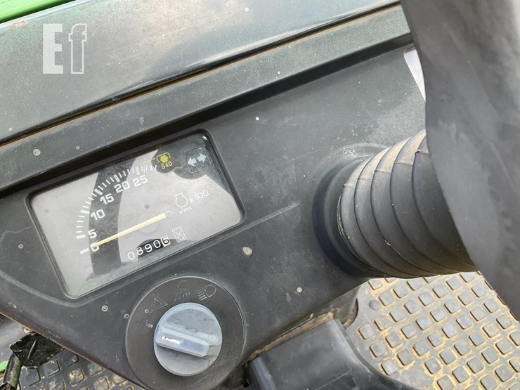 john-deere-4100-image-4