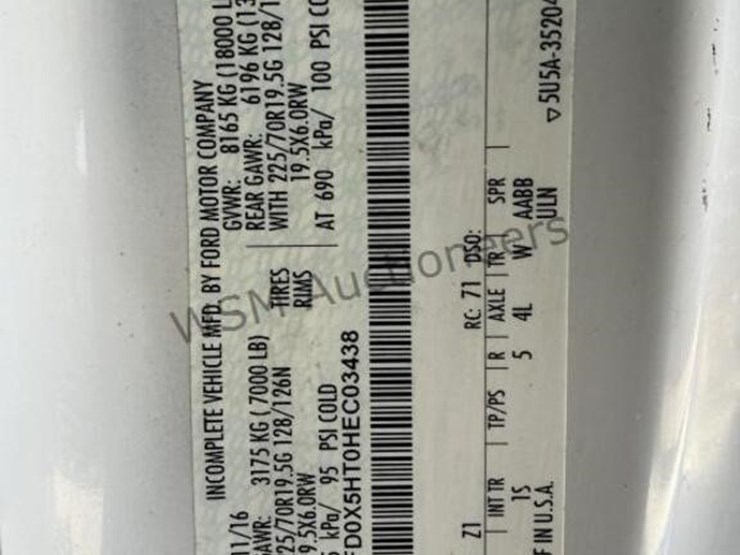 2017-ford-f550-image-18