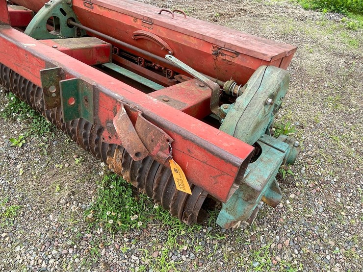 #4914-•-brillion-3-point-seeder-image-9