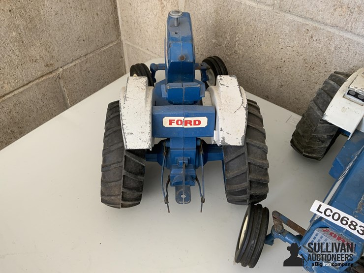 ford-toy-tractors-image-4