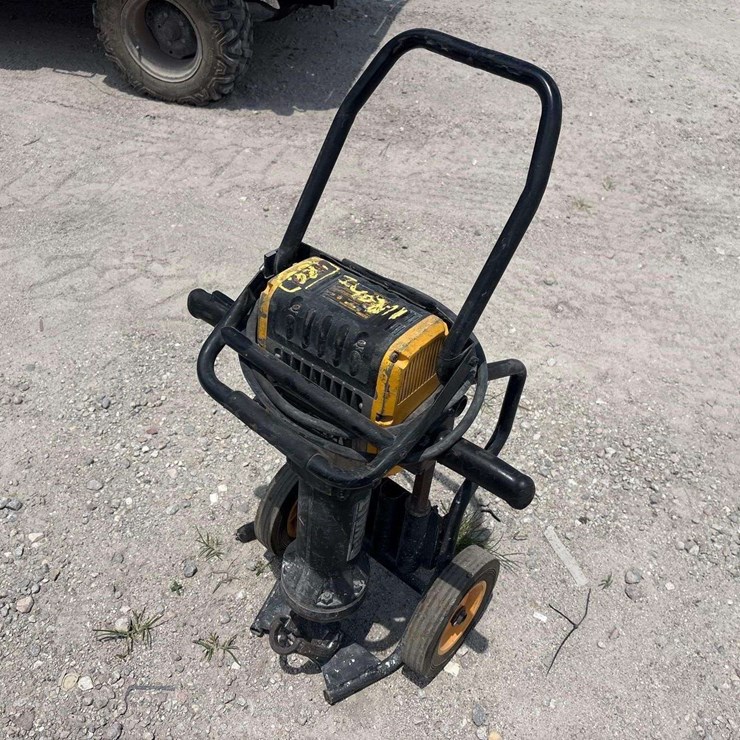 2020 DeWalt D25980K Electric Demolition Breaker