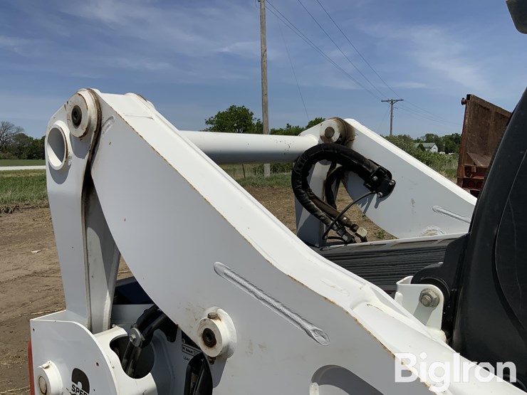2019-bobcat-t770-image-18