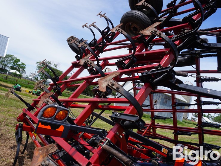 case-ih-200-image-19