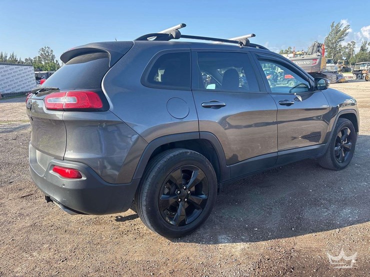 2016-jeep-cherokee-image-3