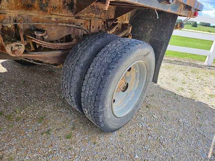 1999-ford-f450-image-31