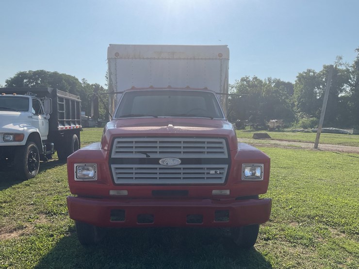1989-ford-f700-image-6