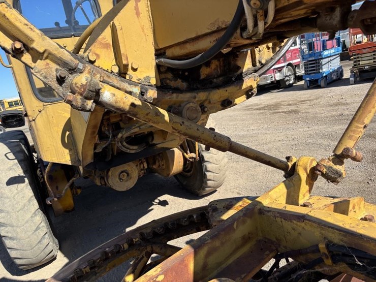caterpillar-14e-image-21
