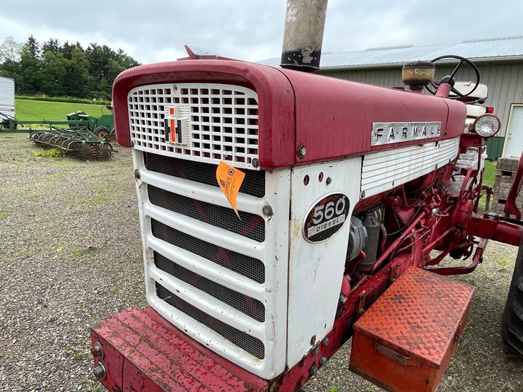 #4905-•-farmall-560-diesel-tractor-image-10