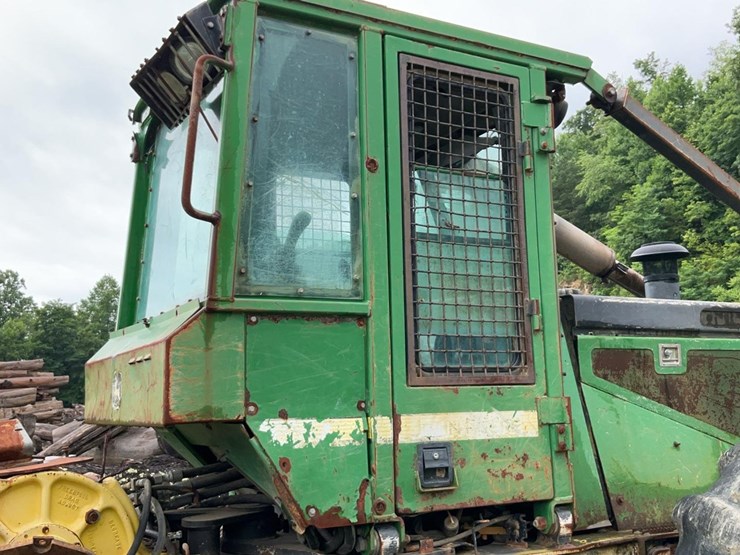 2008-deere-748g-iii-image-45