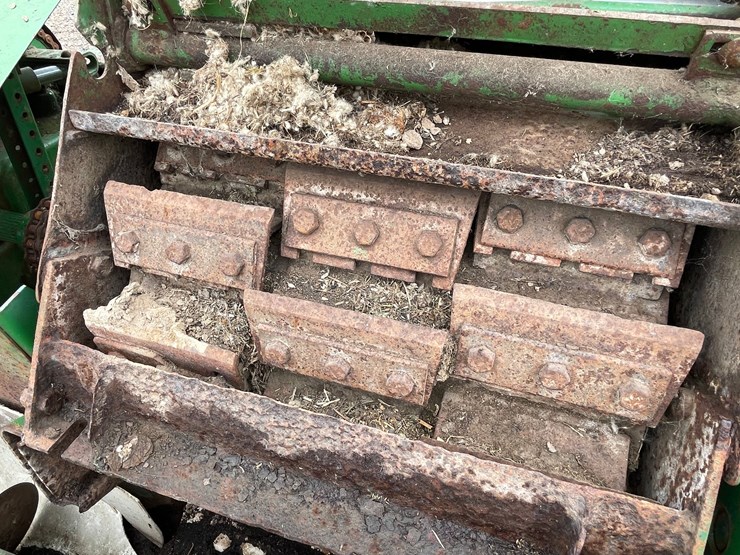 john-deere-3940-image-34