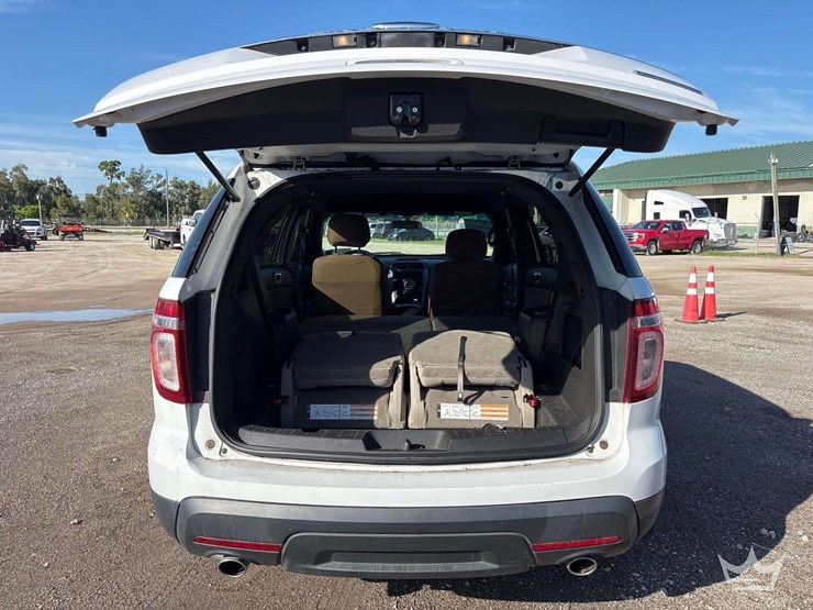 2014-ford-explorer-image-20
