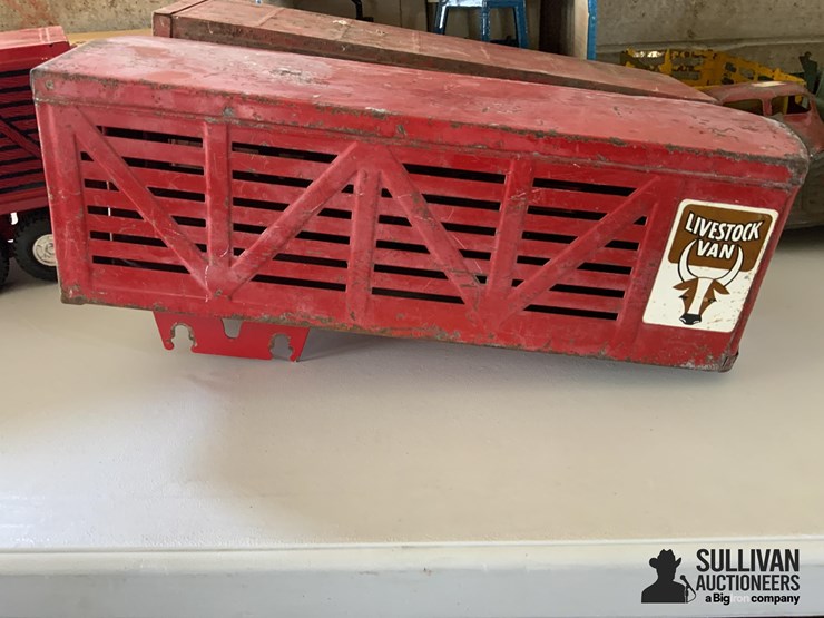 ertl-truck-w/trailers-image-6