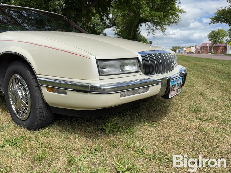 1991-buick-riviera-car-image-13
