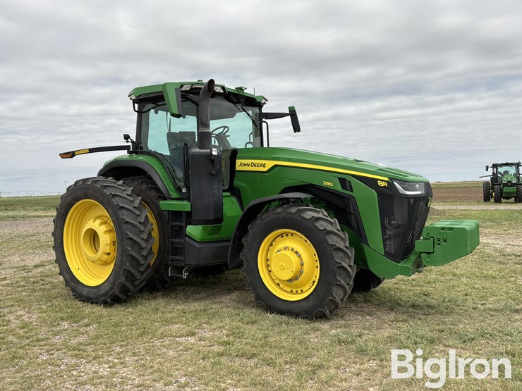 2023-john-deere-8r-280-image-3