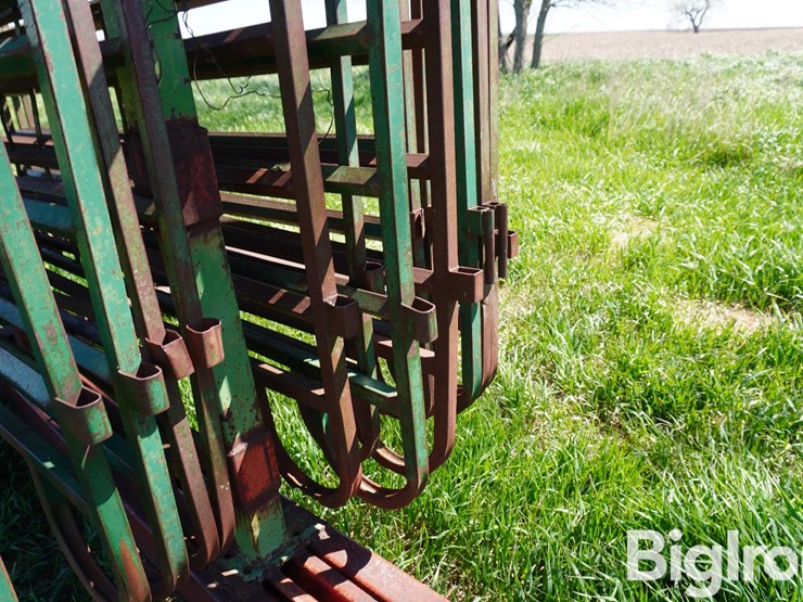 10'-cattle-panels-on-trailer-image-15