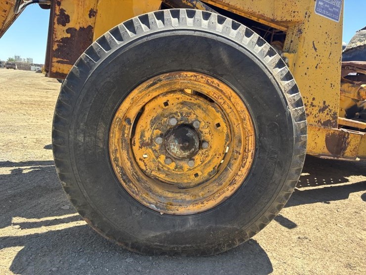 1963-massey-ferguson-30b-image-18