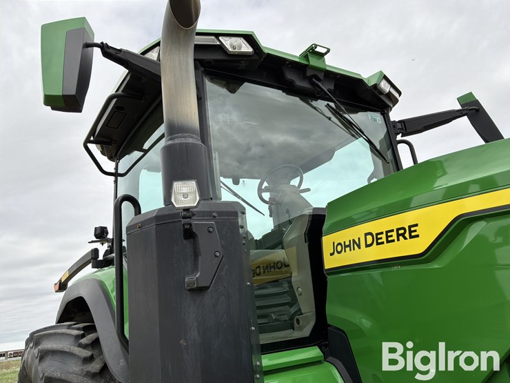 2023-john-deere-8r-230-image-15