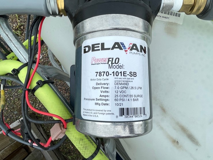 #4927-•-264-gallon-poly-tank-with-12v-electric-pump-image-10