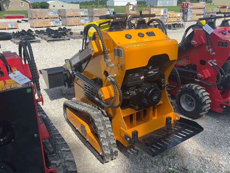 sl360t-tracked-skid-steer-loader-image-5