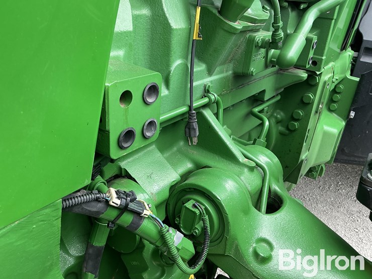 2013-john-deere-8360r-image-13
