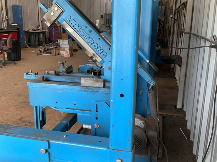 #185-•-armstrong-leveling-bench---dunaway-timber-image-17