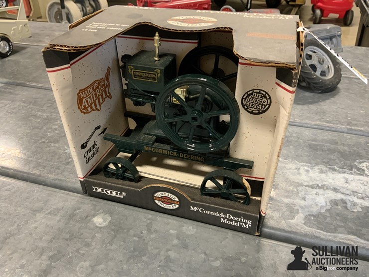 ertl,-mccormick-deering-model-m-1/6-scale-gasoline-engine-image-1