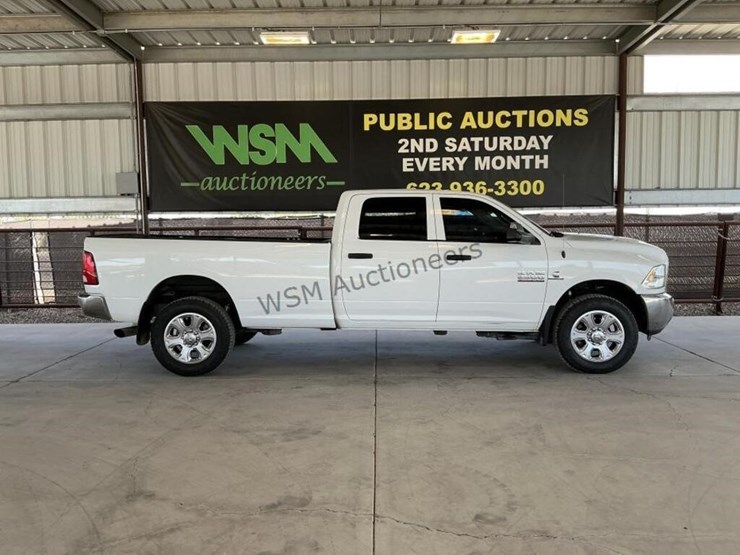 2014-dodge-2500-image-1