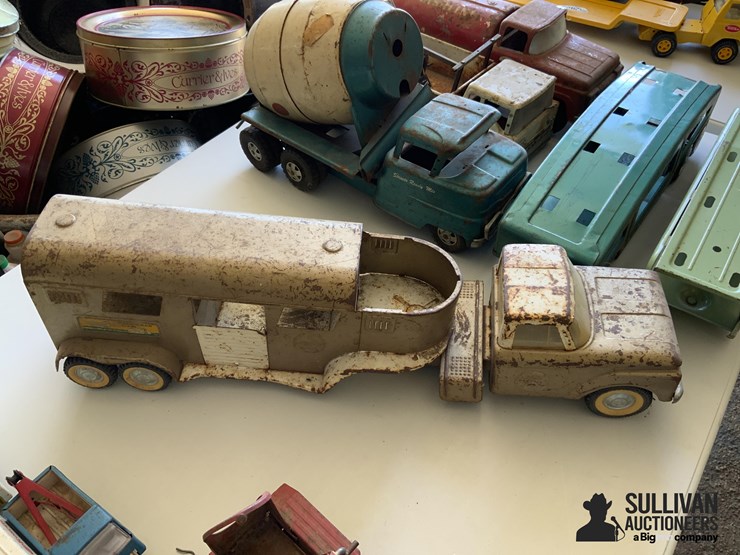 structo-&-nylint-toys-image-2