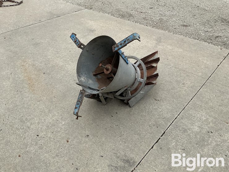 shivvers-electric-grain-spreader-image-5