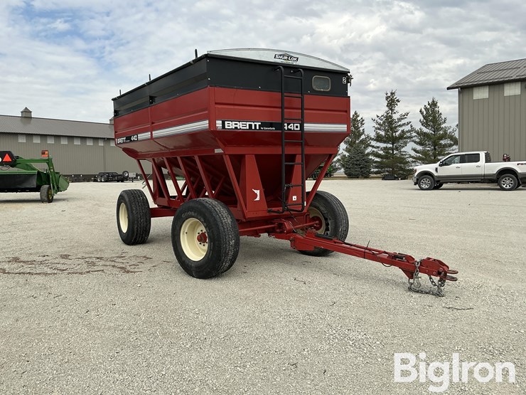unverferth-brent-gt440-grain-wagon-image-3