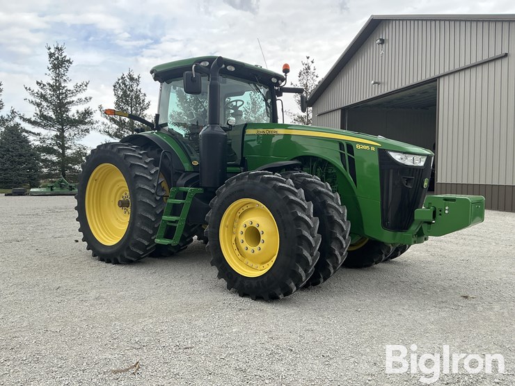 2013-john-deere-8285r-image-3