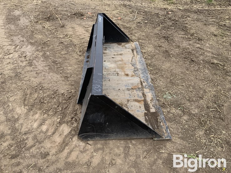 78”-skid-steer-bucket-image-4