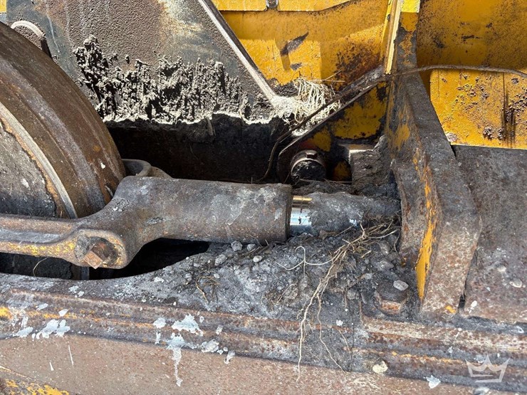 2018-deere-650k-image-37
