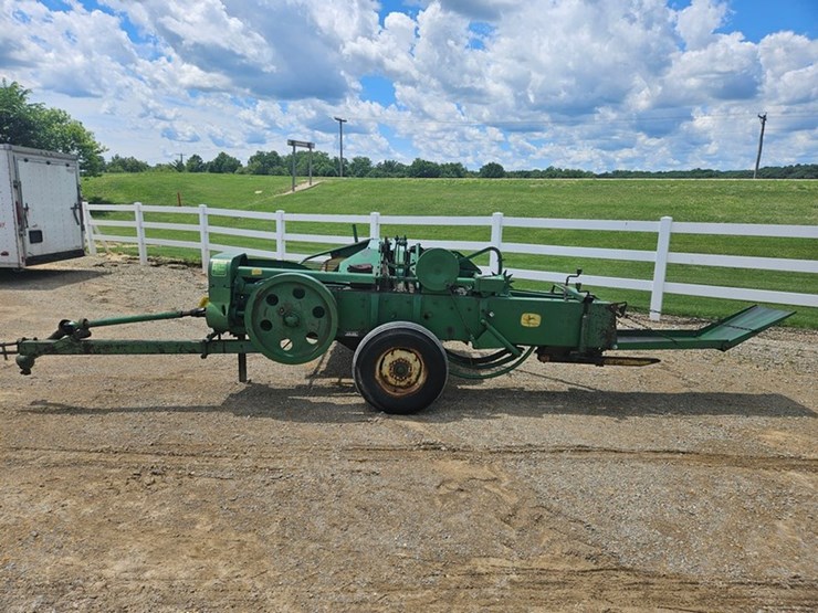 john-deere-24t-image-2