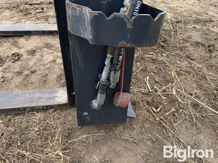 2023-wolverine-pfa-11-3300g-hydraulic-fork-skid-steer-attachment-image-9