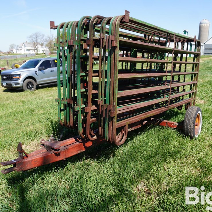 10' Cattle Panels On Trailer