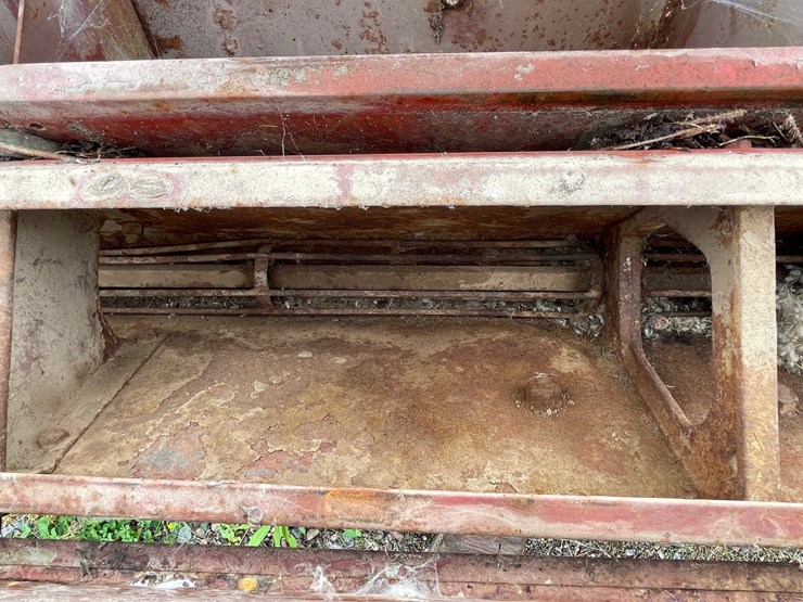 #4914-•-brillion-3-point-seeder-image-18