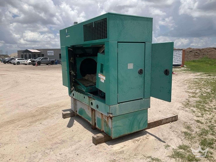 cummins-power-quietsite-standby-generator-enclosure-image-4