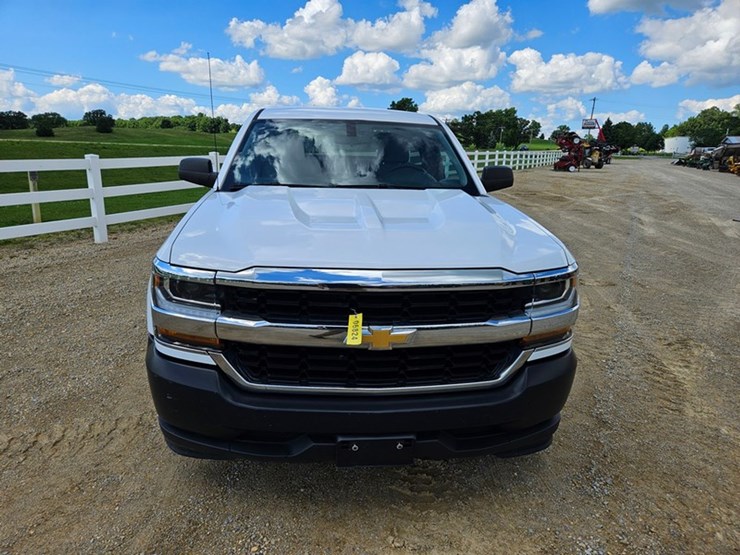 2018-chevrolet-2500-image-8