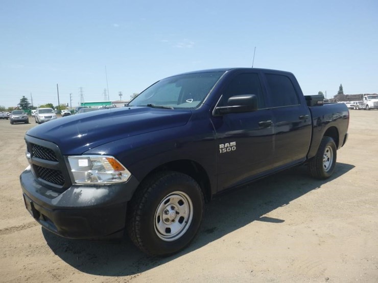 2016-dodge-1500-image-1