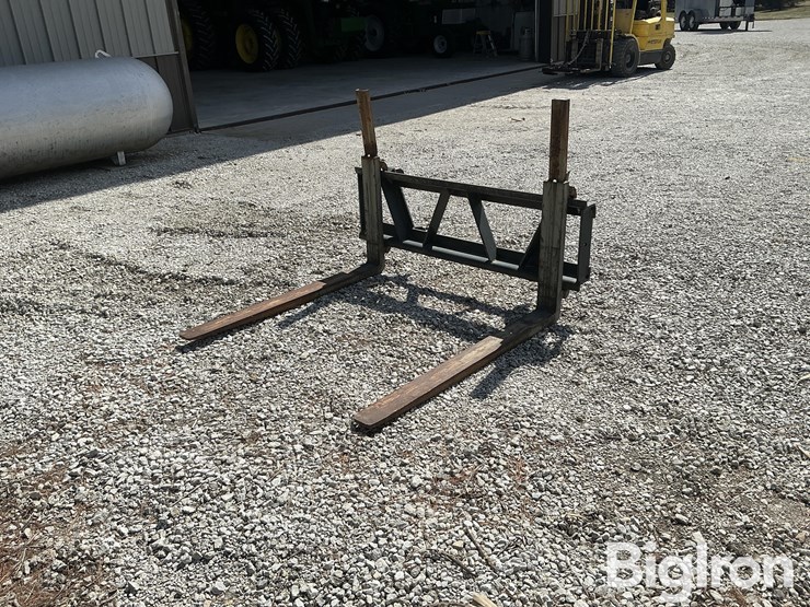 2005-quicke-loader-pallet-forks-image-1