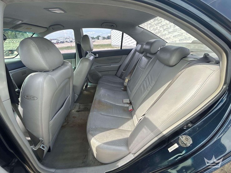 2008-hyundai-sonata-sedan-image-21