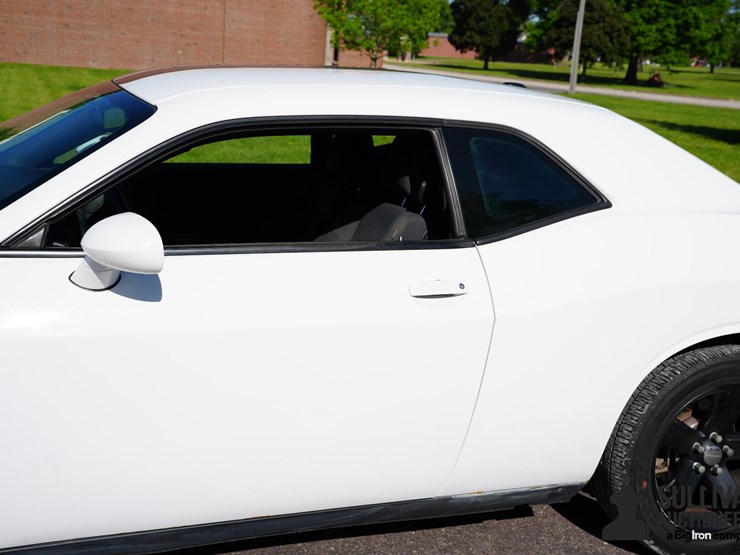 run-#59---2011-dodge-challenger-coupe-image-16